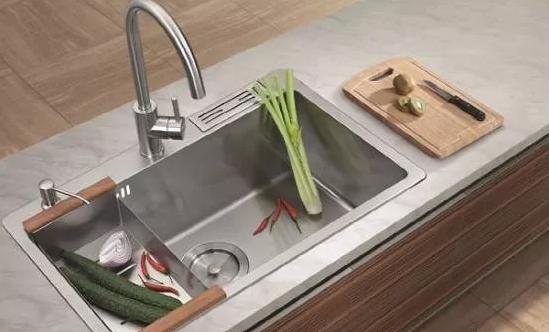 廚房水槽只知道不鏽鋼你就out了 這3款水槽材質現在也很流行 Itw01